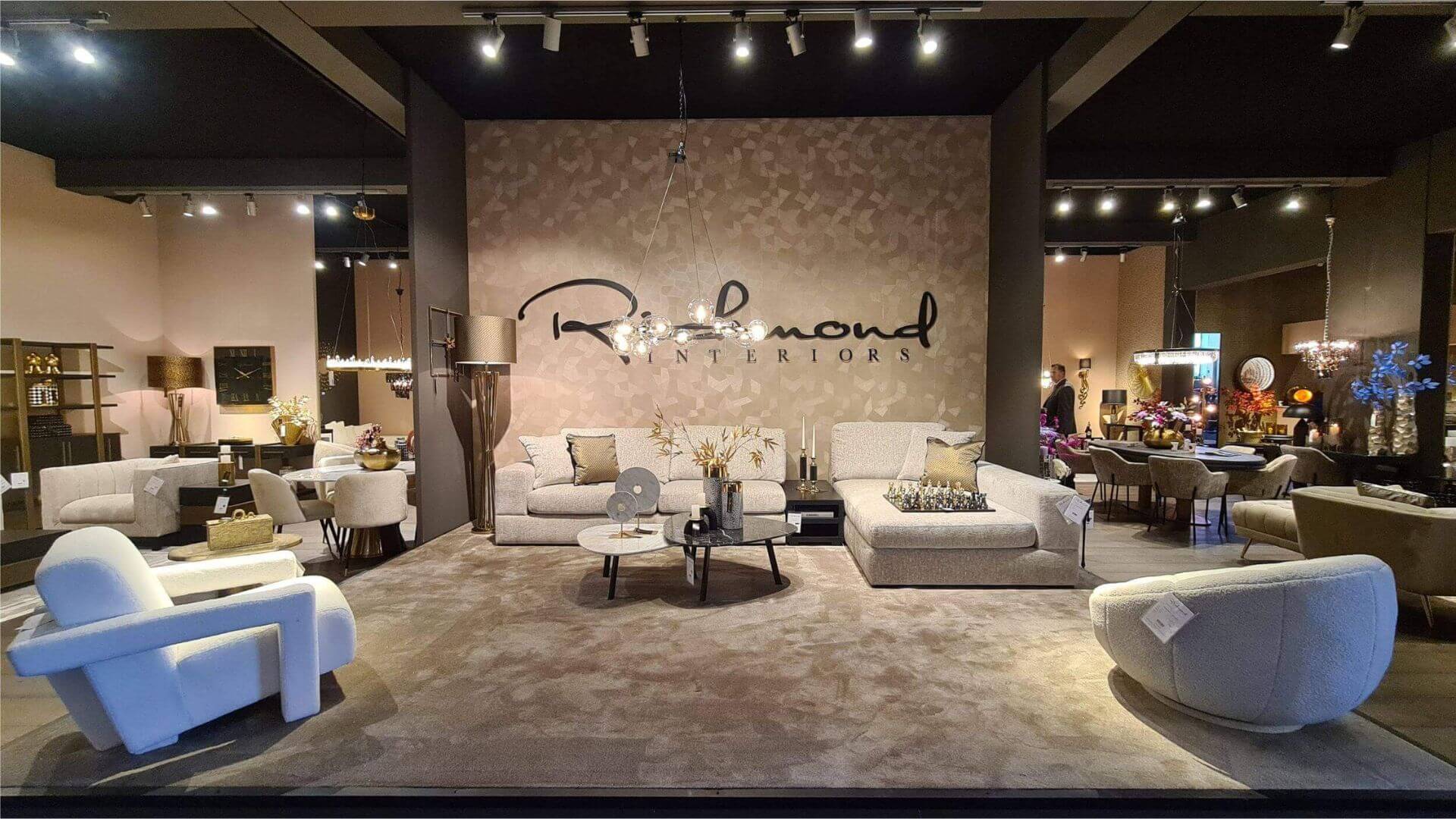 Rólunk - Richmond Interiors